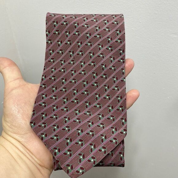 Giorgio Armani Silk Tie - Picture 1 of 5